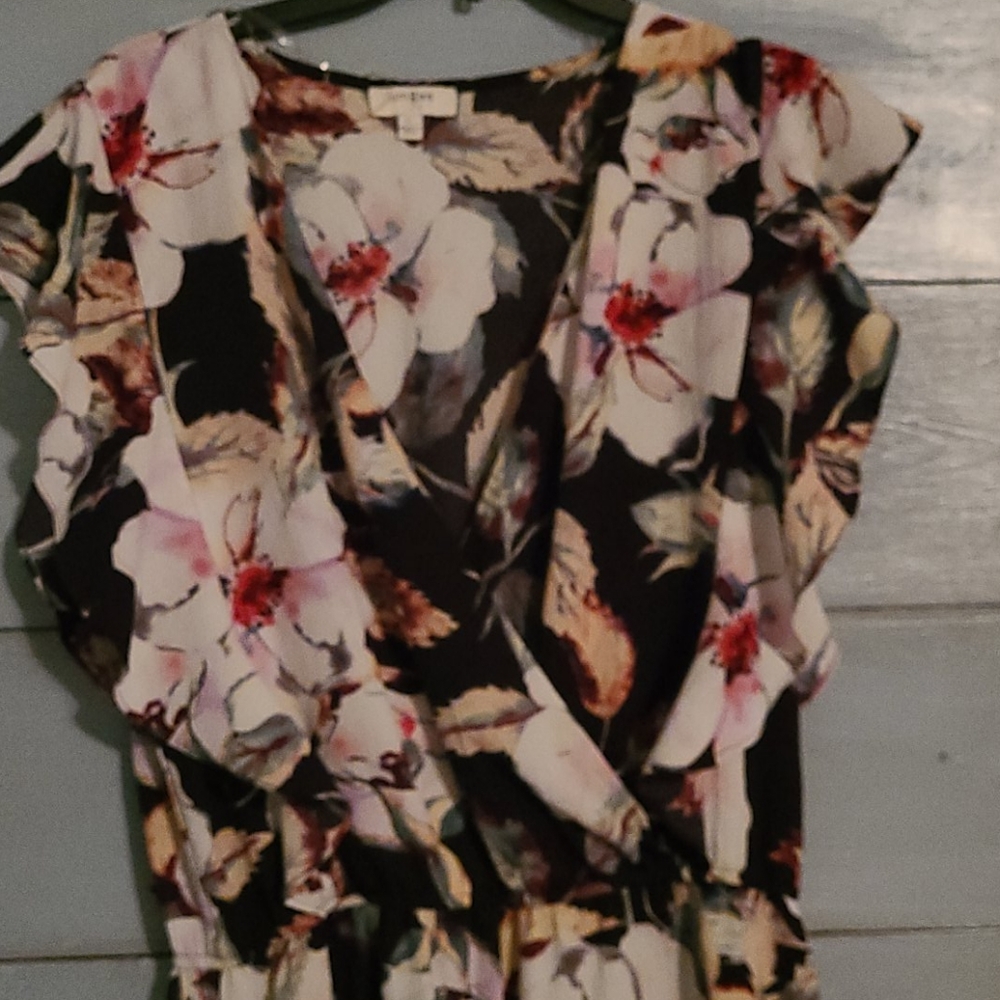 Romper - Picture 3 of 4